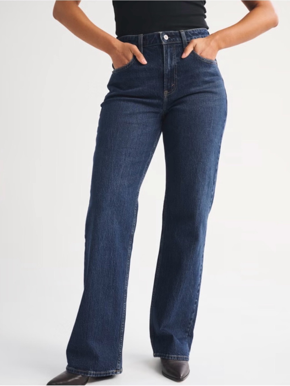 High-Rise 90s Relaxed Straight Leg Curve Love Jeans in Dark Blue